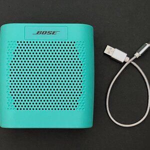 Bose SoundLink Color Bluetooth / Aux. Speaker _ Mint _ Great Condition _ Tested